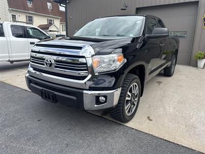 2017 Toyota Tundra SR5 Double Cab 4x4 - Photo 9 - Hesston, PA 16647