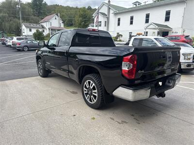 2017 Toyota Tundra SR5 Double Cab 4x4 - Photo 6 - Hesston, PA 16647