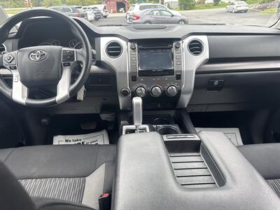 2017 Toyota Tundra SR5 Double Cab 4x4 - Photo 40 - Hesston, PA 16647