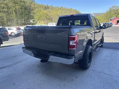 2018 Ford F-150 XLT  SuperCrew 4x4 - Photo 5 - Hesston, PA 16647