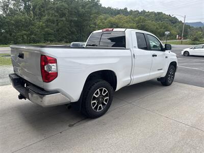 2018 Toyota Tundra SR5 Double Cab 4x4 - Photo 4 - Hesston, PA 16647
