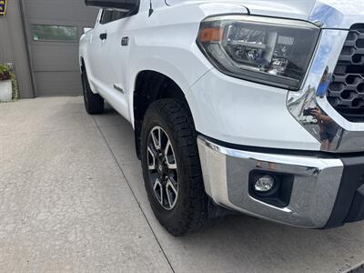2018 Toyota Tundra SR5 Double Cab 4x4 - Photo 11 - Hesston, PA 16647