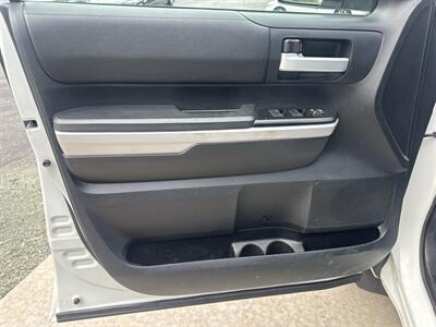 2018 Toyota Tundra SR5 Double Cab 4x4 - Photo 25 - Hesston, PA 16647
