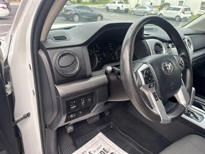 2018 Toyota Tundra SR5 Double Cab 4x4 - Photo 26 - Hesston, PA 16647