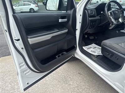 2018 Toyota Tundra SR5 Double Cab 4x4 - Photo 24 - Hesston, PA 16647