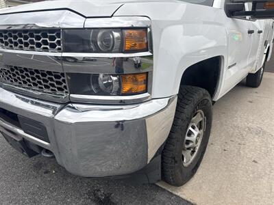 2019 Chevrolet Silverado 2500 Work Truck  4X4 - Photo 12 - Hesston, PA 16647