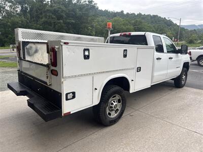 2019 Chevrolet Silverado 2500 Work Truck  4X4 - Photo 4 - Hesston, PA 16647
