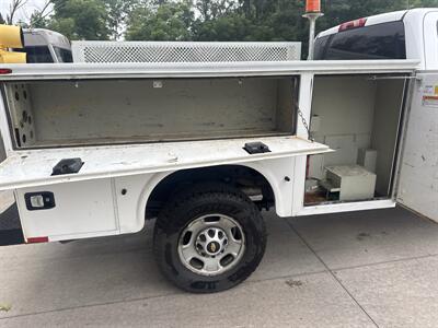 2019 Chevrolet Silverado 2500 Work Truck  4X4 - Photo 18 - Hesston, PA 16647
