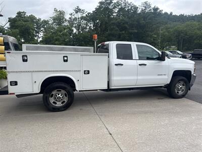 2019 Chevrolet Silverado 2500 Work Truck  4X4 - Photo 3 - Hesston, PA 16647