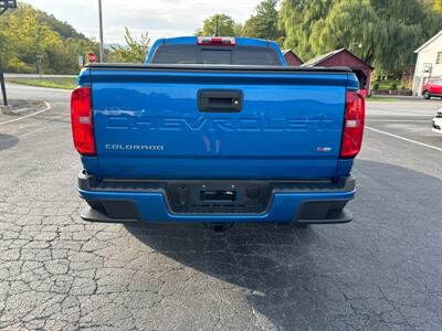 2021 Chevrolet Colorado LT  Crew Cab 4x4 - Photo 6 - Hesston, PA 16647