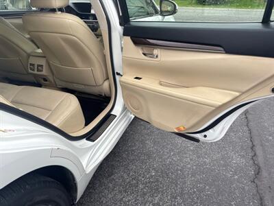 2013 Lexus ES 350   - Photo 44 - Hesston, PA 16647