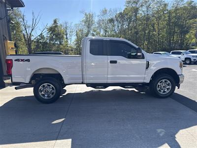 2019 Ford F-250 Super Duty XL  Super Cab 4x4 - Photo 3 - Hesston, PA 16647