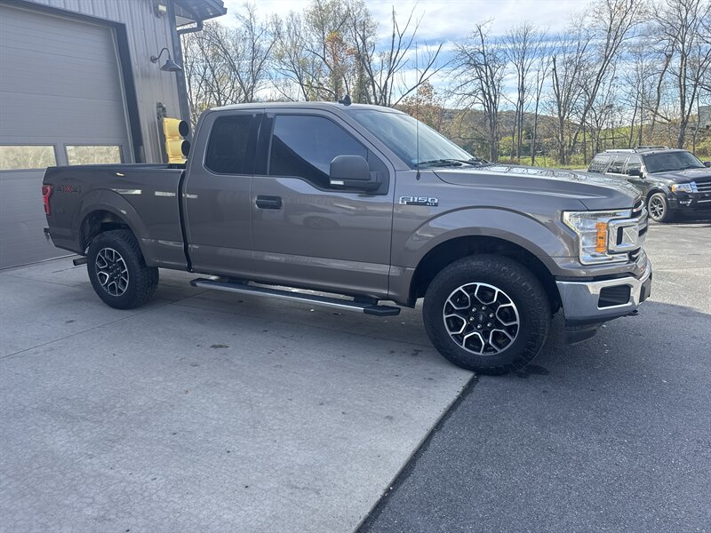 2019 Ford F-150 XLT  Super Cab 4x4