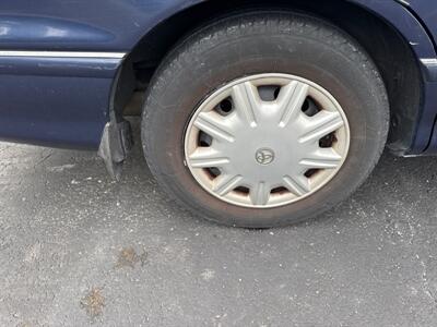 1999 Toyota Avalon XL   - Photo 22 - Hesston, PA 16647