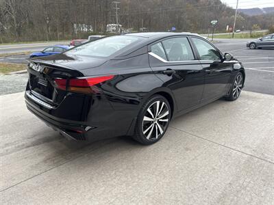 2022 Nissan Altima 2.5 SR - Photo 4 - Hesston, PA 16647