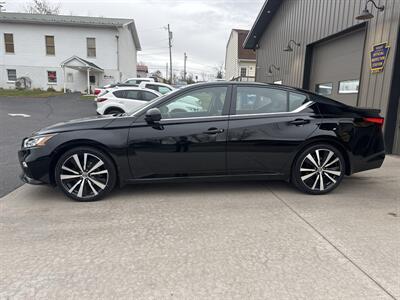 2022 Nissan Altima 2.5 SR - Photo 7 - Hesston, PA 16647