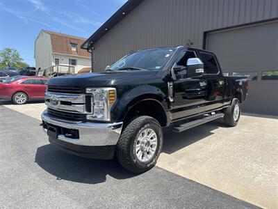 2018 Ford F-250 XLT Crew Cab 4x4 - Photo 8 - Hesston, PA 16647
