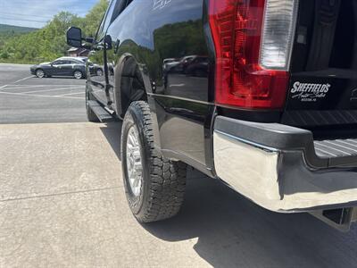 2018 Ford F-250 XLT Crew Cab 4x4 - Photo 16 - Hesston, PA 16647