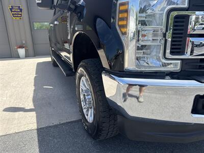 2018 Ford F-250 XLT Crew Cab 4x4 - Photo 11 - Hesston, PA 16647
