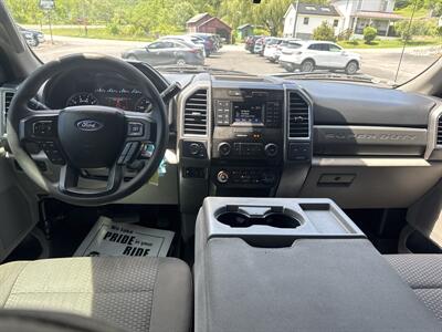 2018 Ford F-250 XLT Crew Cab 4x4 - Photo 37 - Hesston, PA 16647