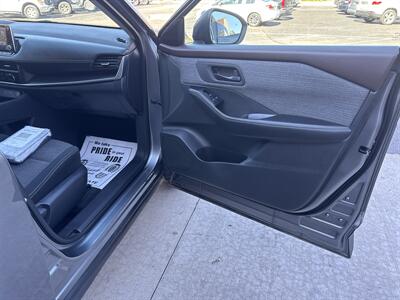 2022 Nissan Rogue S AWD - Photo 39 - Hesston, PA 16647
