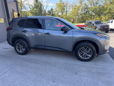 2022 Nissan Rogue S AWD - Photo 2 - Hesston, PA 16647