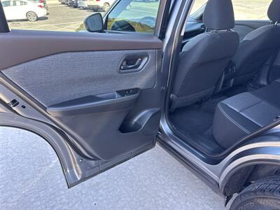 2022 Nissan Rogue S AWD - Photo 33 - Hesston, PA 16647