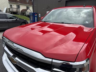 2018 Chevrolet Silverado 1500 LT  Crew Cab 4x4 - Photo 17 - Hesston, PA 16647