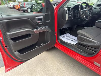 2018 Chevrolet Silverado 1500 LT  Crew Cab 4x4 - Photo 27 - Hesston, PA 16647