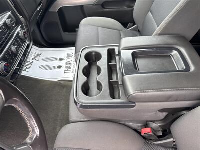 2018 Chevrolet Silverado 1500 LT  Crew Cab 4x4 - Photo 32 - Hesston, PA 16647