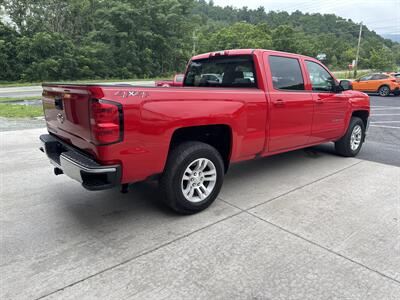 2018 Chevrolet Silverado 1500 LT  Crew Cab 4x4 - Photo 4 - Hesston, PA 16647