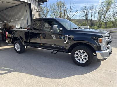 2020 Ford F-250 XLT  Super Cab 2x4 - Photo 2 - Hesston, PA 16647
