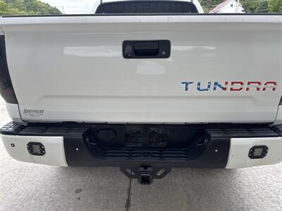 2015 Toyota Tundra SR5 CrewMax 4x4 - Photo 18 - Hesston, PA 16647