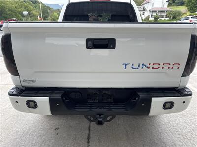 2015 Toyota Tundra SR5 CrewMax 4x4 - Photo 5 - Hesston, PA 16647