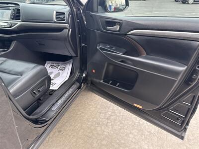 2019 Toyota Highlander Limited Platinum  AWD - Photo 44 - Hesston, PA 16647