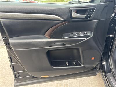 2019 Toyota Highlander Limited Platinum  AWD - Photo 23 - Hesston, PA 16647