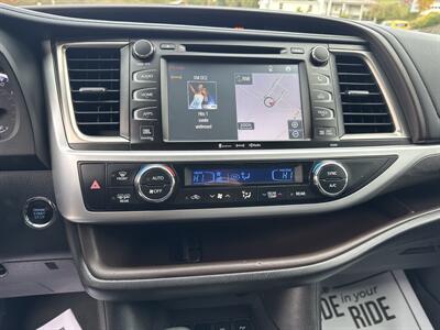 2019 Toyota Highlander Limited Platinum  AWD - Photo 31 - Hesston, PA 16647