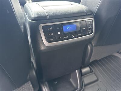 2019 Toyota Highlander Limited Platinum  AWD - Photo 39 - Hesston, PA 16647