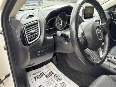 2016 Mazda Mazda3 Hatchback i Touring - Photo 23 - Hesston, PA 16647
