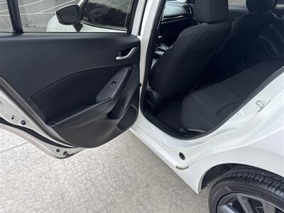 2016 Mazda Mazda3 Hatchback i Touring - Photo 33 - Hesston, PA 16647