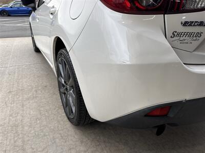2016 Mazda Mazda3 Hatchback i Touring - Photo 17 - Hesston, PA 16647