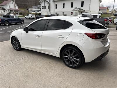2016 Mazda Mazda3 Hatchback i Touring - Photo 6 - Hesston, PA 16647