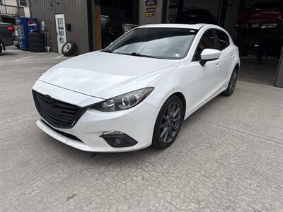2016 Mazda Mazda3 Hatchback i Touring - Photo 8 - Hesston, PA 16647