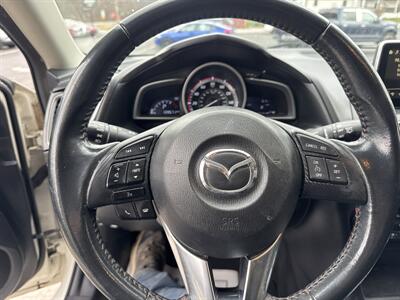 2016 Mazda Mazda3 Hatchback i Touring - Photo 27 - Hesston, PA 16647