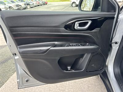 2025 Jeep Compass Trailhawk 4WD - Photo 22 - Hesston, PA 16647