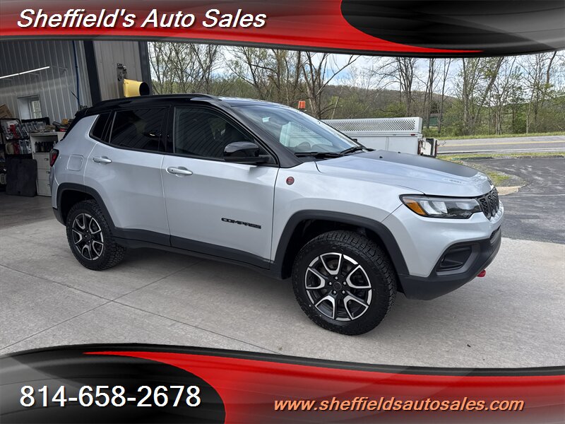 2025 Jeep Compass Trailhawk  4WD