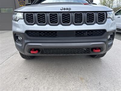 2025 Jeep Compass Trailhawk 4WD - Photo 12 - Hesston, PA 16647