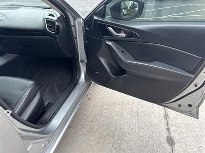2015 Mazda Mazda3 i Grand Touring   - Photo 41 - Hesston, PA 16647