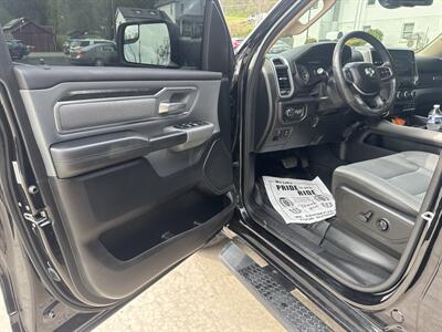 2019 RAM 1500 Big Horn  Quad Cab 4x4 - Photo 24 - Hesston, PA 16647