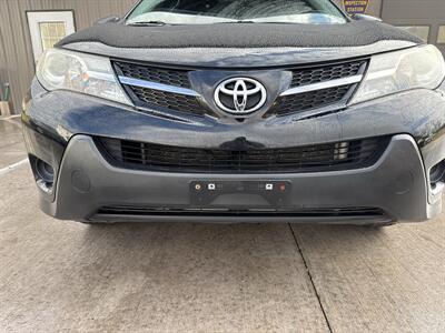 2014 Toyota RAV4 LE  AWD - Photo 12 - Hesston, PA 16647